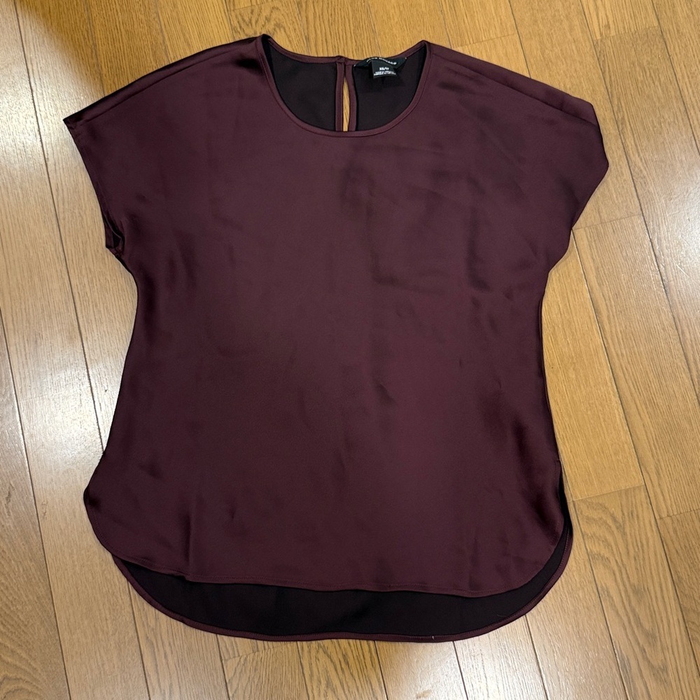 Club Monaco satin tee in wine